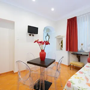 Old Square & Guest house Amalfi